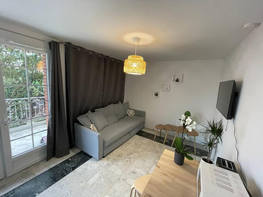 Joli T2, Terrasse Et Jardin, Ideal Pour Familles, A 15 Min De L'Aeroport Roissy Cdg Tremblay-en-France Exterior foto
